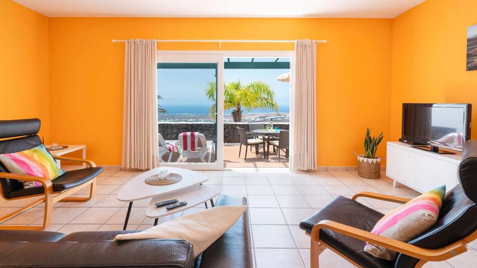 Apartment Mit Meerblick In Ruhiger Lage Tías